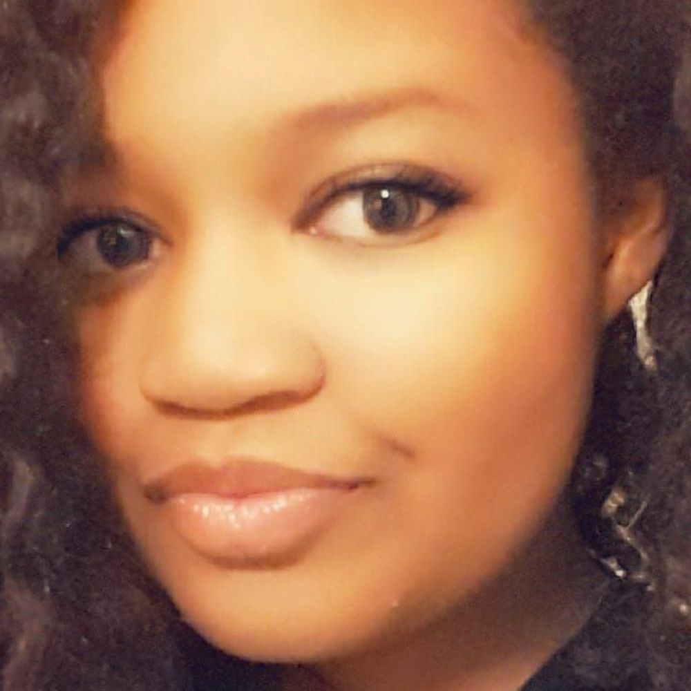 Meet your Posher, Dayshia